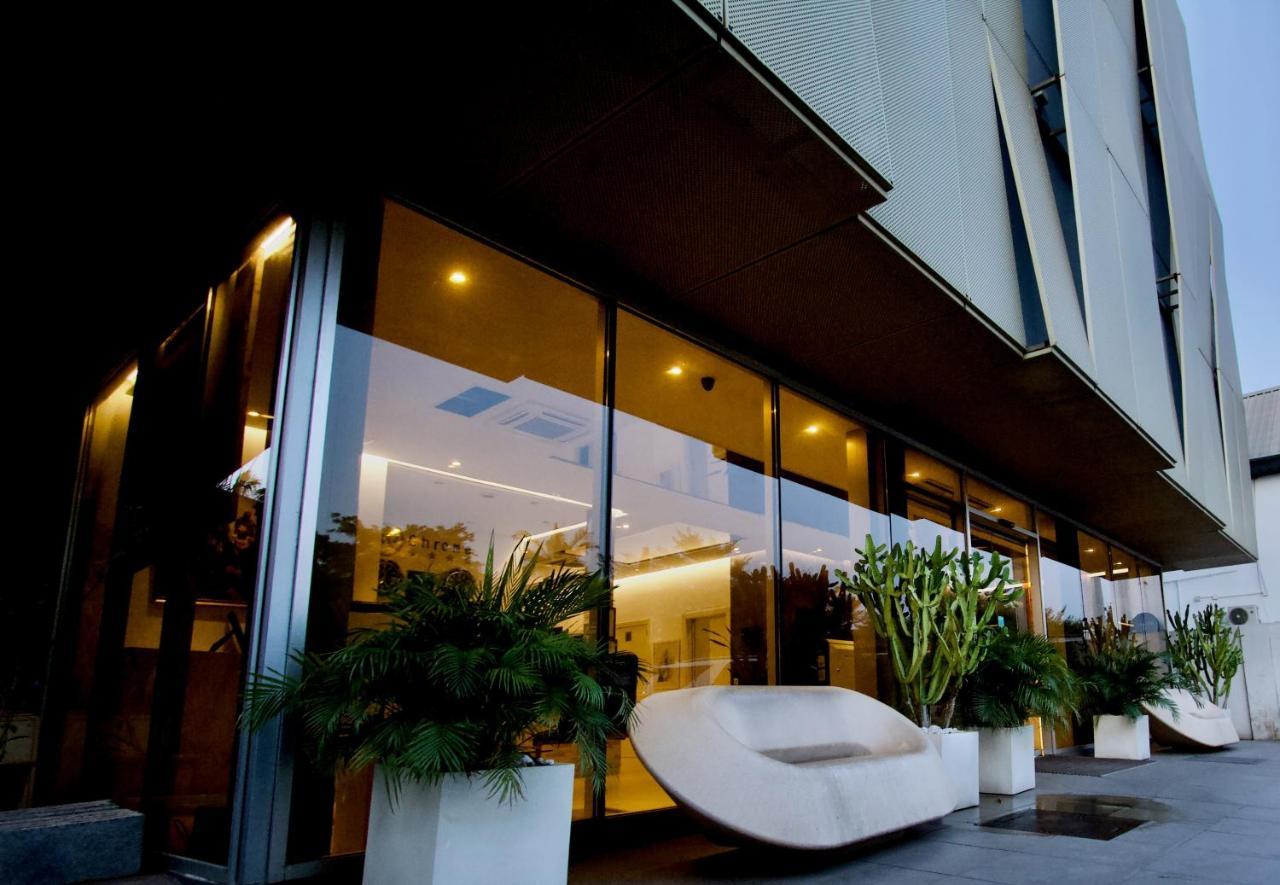 Sv Chrome Hotell Abuja Exteriör bild