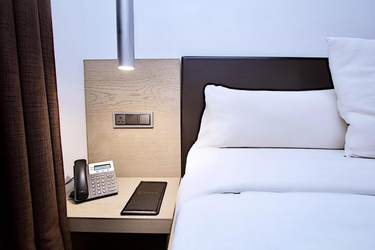 Sv Chrome Hotell Abuja Exteriör bild