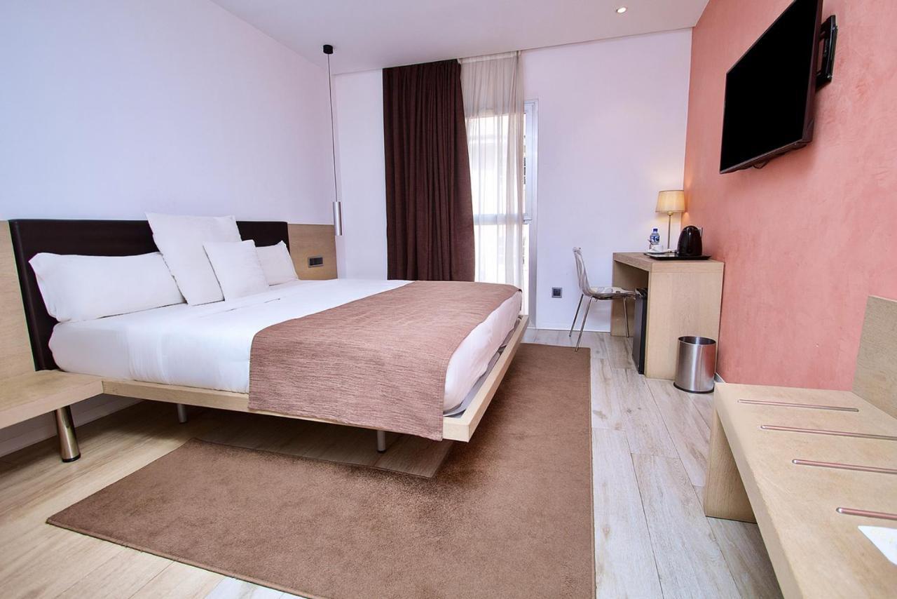 Sv Chrome Hotell Abuja Exteriör bild