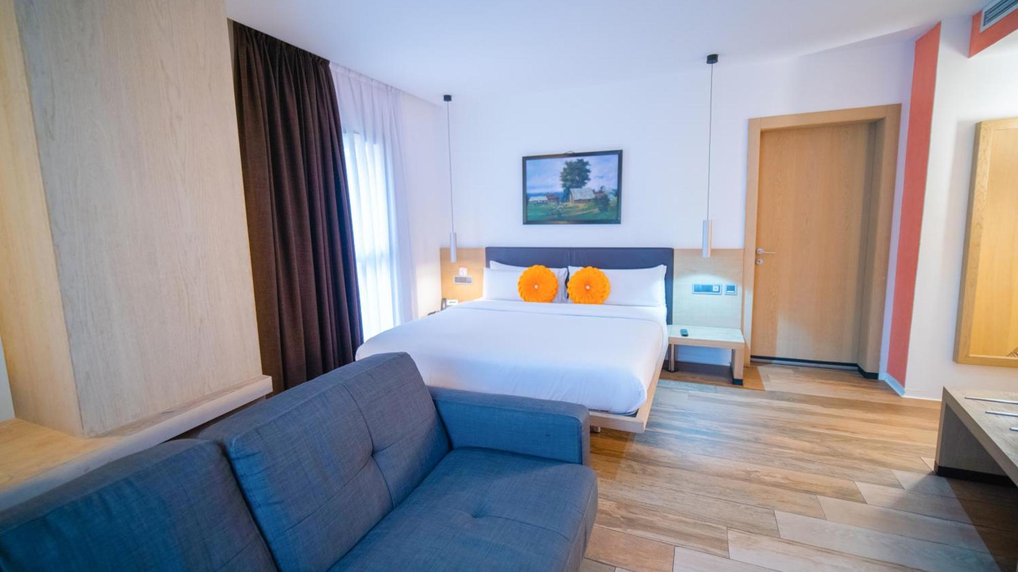 Sv Chrome Hotell Abuja Exteriör bild