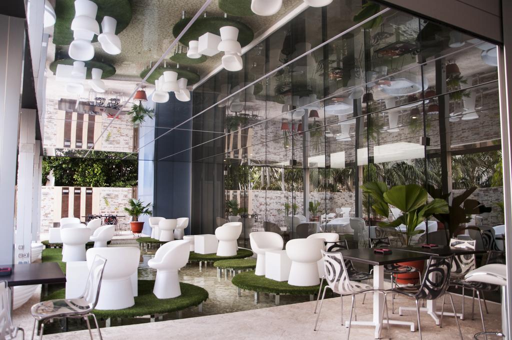 Sv Chrome Hotell Abuja Exteriör bild